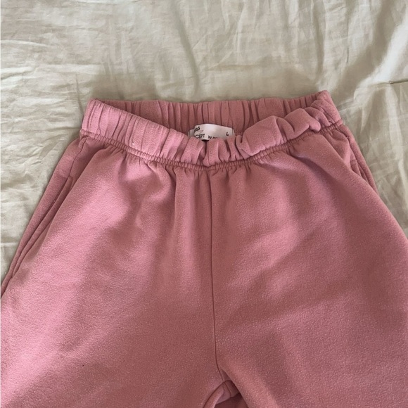 Cozy Pink Sweatpants 🎀 - Picture 2 of 4